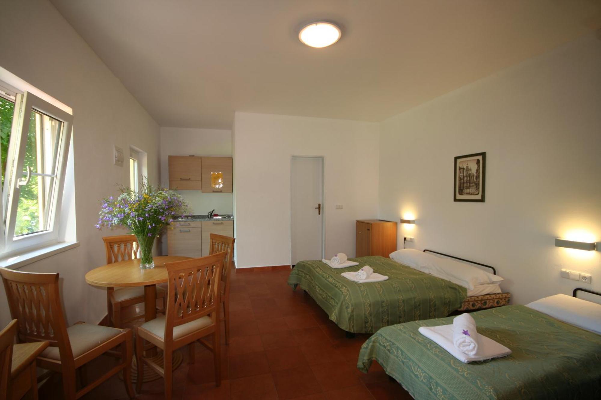 Resort Beach Nova Zivohost Krecovice Exterior photo