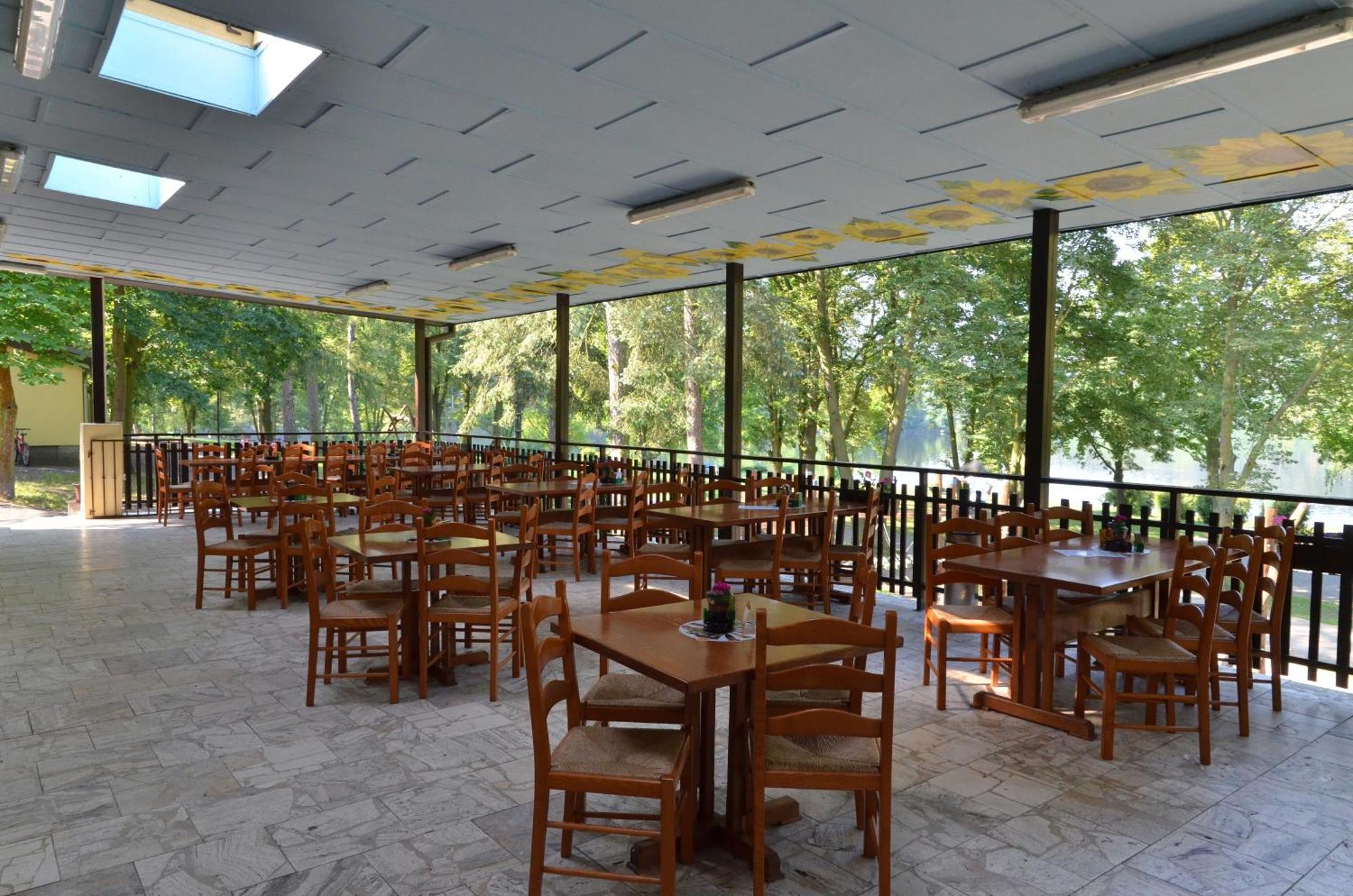 Resort Beach Nova Zivohost Krecovice Exterior photo